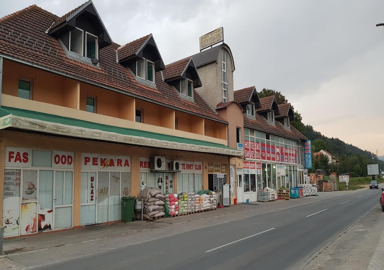 Guesthouse Mece Bijelo Polje Ngoại thất bức ảnh